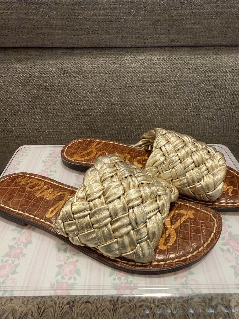 Sam Edelman Woven Metallic soft Gold Slide Sandals for Women size 6.5 - like new
